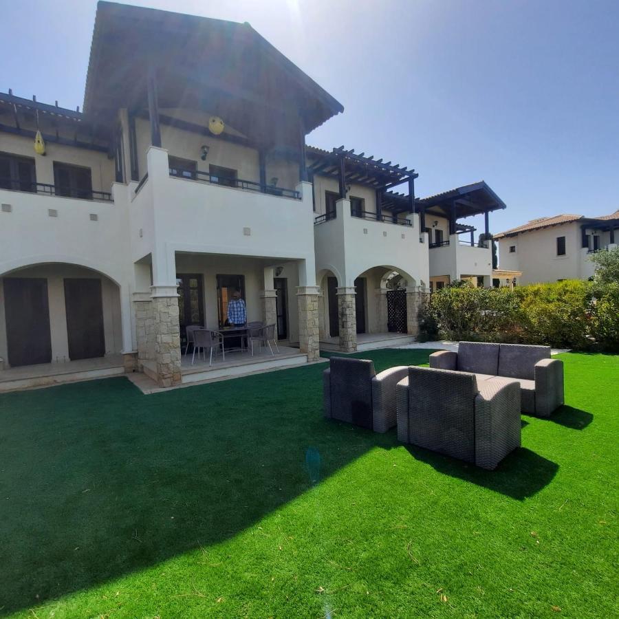 Helios Heights Spirits, Aphrodite Hills Golf Resort Kouklia Exteriör bild