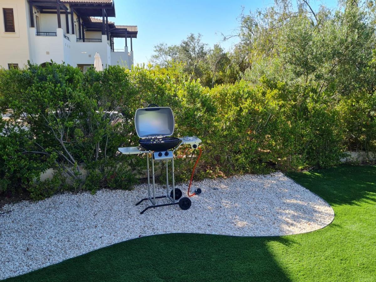 Helios Heights Spirits, Aphrodite Hills Golf Resort Kouklia Exteriör bild