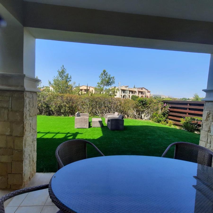 Helios Heights Spirits, Aphrodite Hills Golf Resort Kouklia Exteriör bild